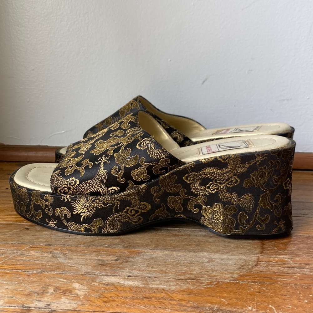 Vintage platform sandals